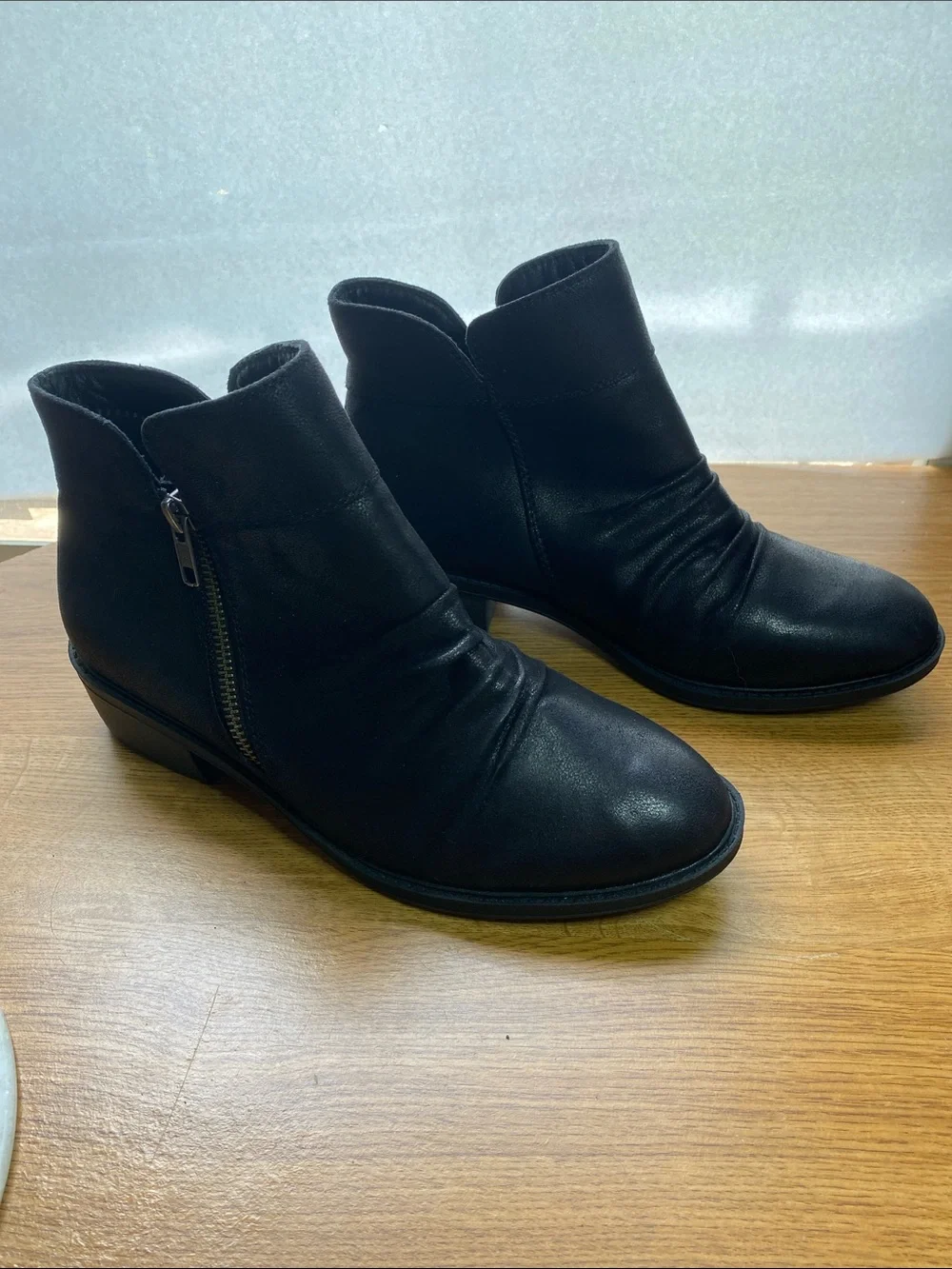 Baretraps Sam Ruched Ankle Booties with Side Zip Size 7.5 Wide 1.6 in Heel